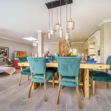 Stunning 3B2Ba Huge Entertaining Space And Hottub! Raynes Park Esterno foto